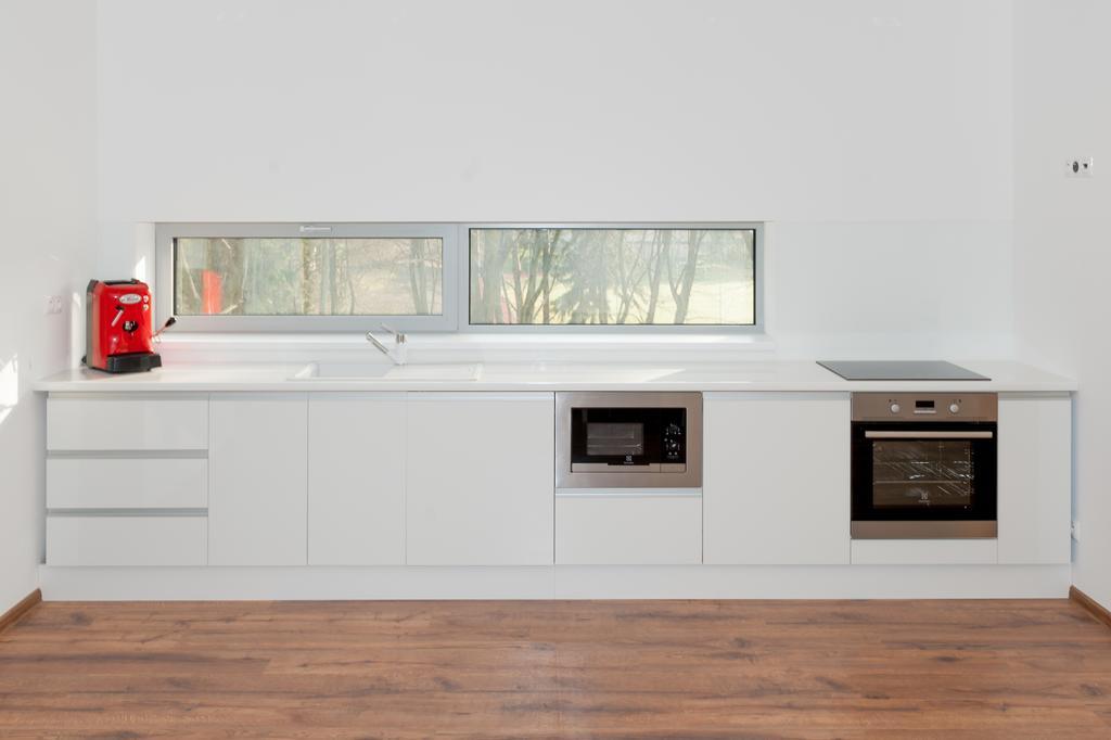 Villa Ladoven Luxusny Apartman 124M2 Martin Exterior photo