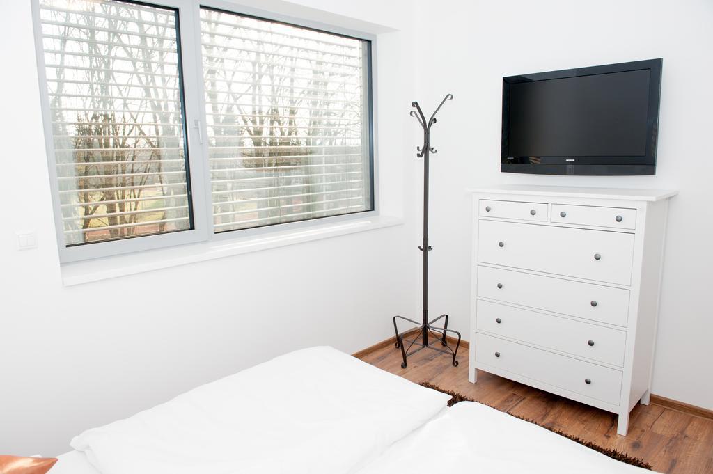 Villa Ladoven Luxusny Apartman 124M2 Martin Exterior photo